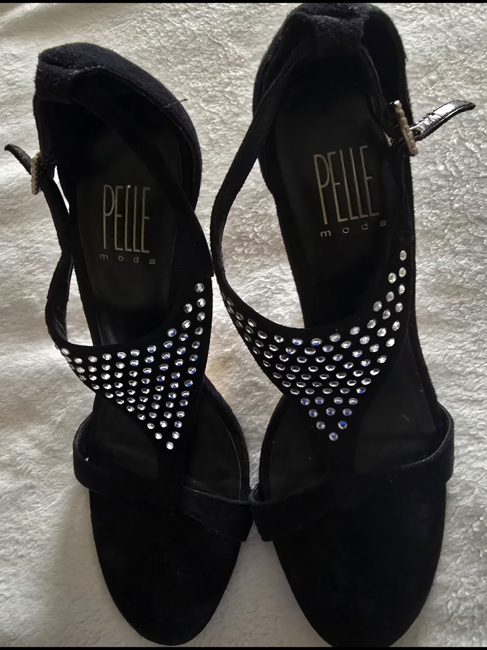 Pelle Moda Women's Black Suede Rhinestone Sandals
